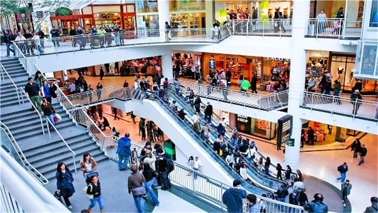 انتبه للموعد الجديد.. 11 مساء «ساعة الصفر» لإغلاق المحلات في احتفالات عيد القيامة